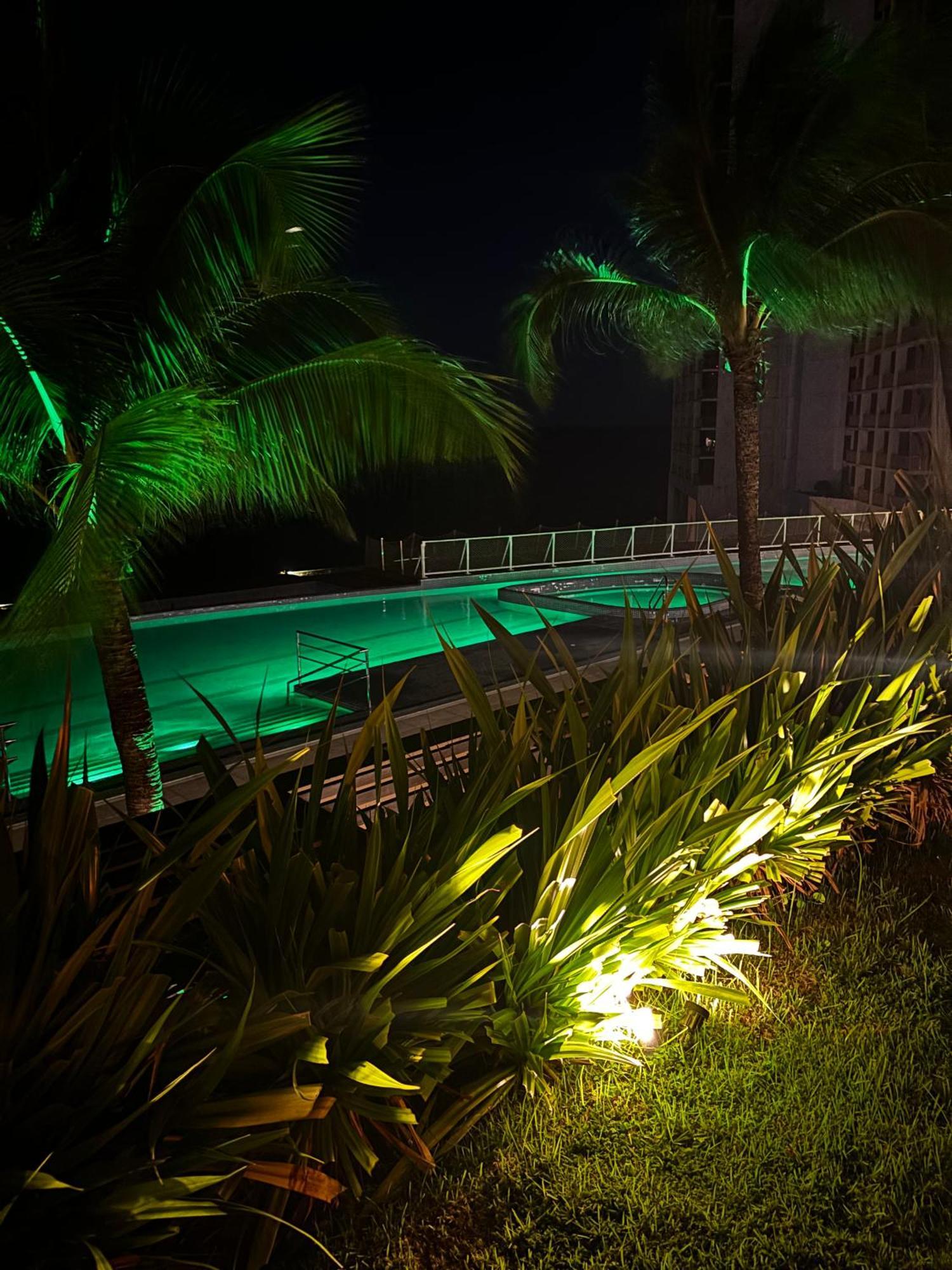 Loft Lodge - Suite E Sala ซัลวาดอร์ ภายนอก รูปภาพ